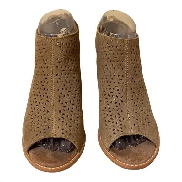 TOMS Tan Elba Suede Perforated Peep Toe Heeled Sandal - Picture 2 of 9